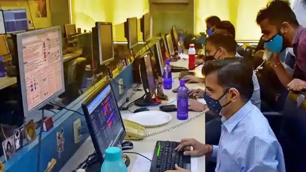 Sensex fails to hold 50,000 mark, ends 167 points lower; banks drag – Mint