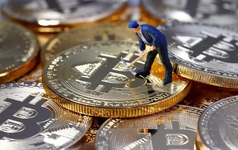 Bitcoin vs mutual funds: Where should you invest? – CNBCTV18 Bitcoin vs mutual funds: Where should you invest? – CNBCTV18