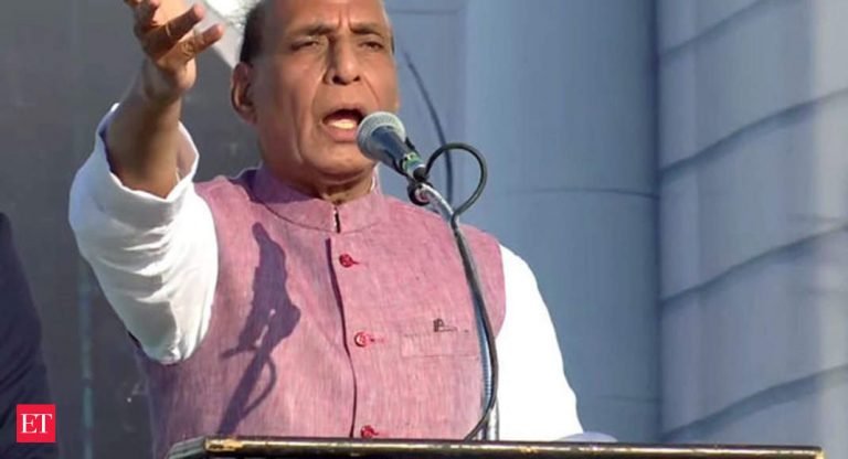 ‘Stock market doing Jallikattu as foreign investment increasing’: Rajnath Singh in Salem – The Economic Times Video ‘Stock market doing Jallikattu as foreign investment increasing’: Rajnath Singh in Salem – The Economic Times Video