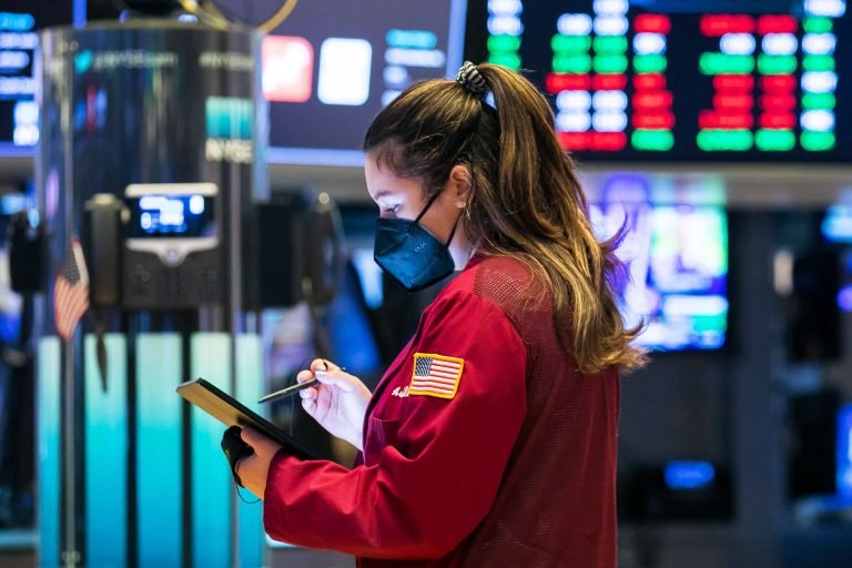 Stock futures slip as Wall Street looks to rebound from losing week Stock futures slip as Wall Street looks to rebound from losing week