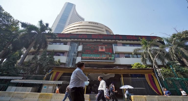 Stock Market Daily Updates 1 March 2021-Nikhil Bhatt | Research Analyst – SEBI Stock Market Daily Updates 1 March 2021-Nikhil Bhatt | Research Analyst – SEBI