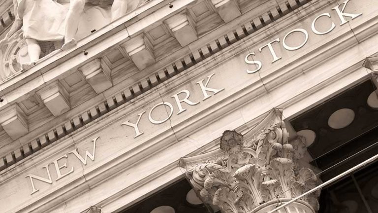 Dow Jones Today Lags, Nasdaq Jumps As Apple Gets A Target Hike, Starbucks Upgraded| Investor’s Business Daily Dow Jones Today Lags, Nasdaq Jumps As Apple Gets A Target Hike, Starbucks Upgraded| Investor’s Business Daily