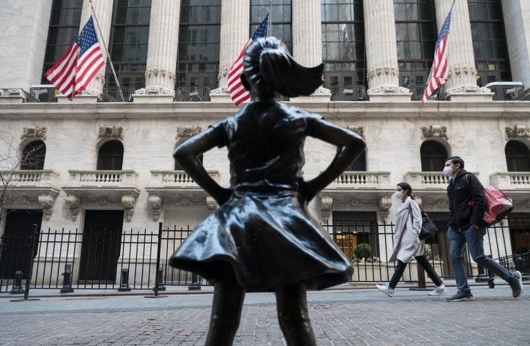 Stock futures open lower, extending losses Stock futures open lower, extending losses