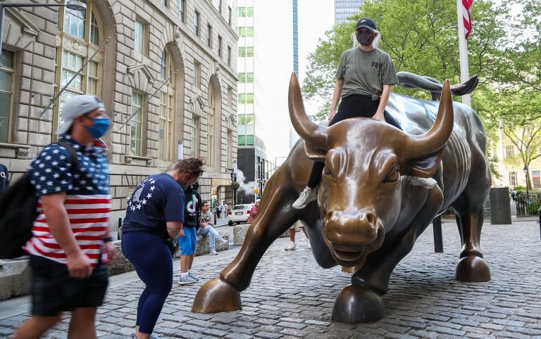 S&P 500 rises for a 7th straight day after strong jobs report, best winning streak in 10 months